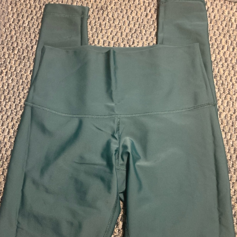 dark green lululemon leggings